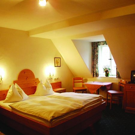 Hotel Restaurant Das Roessl 윈디슈가르스텐 객실 사진