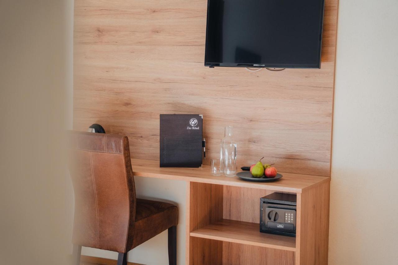 Hotel Restaurant Das Roessl 윈디슈가르스텐 외부 사진