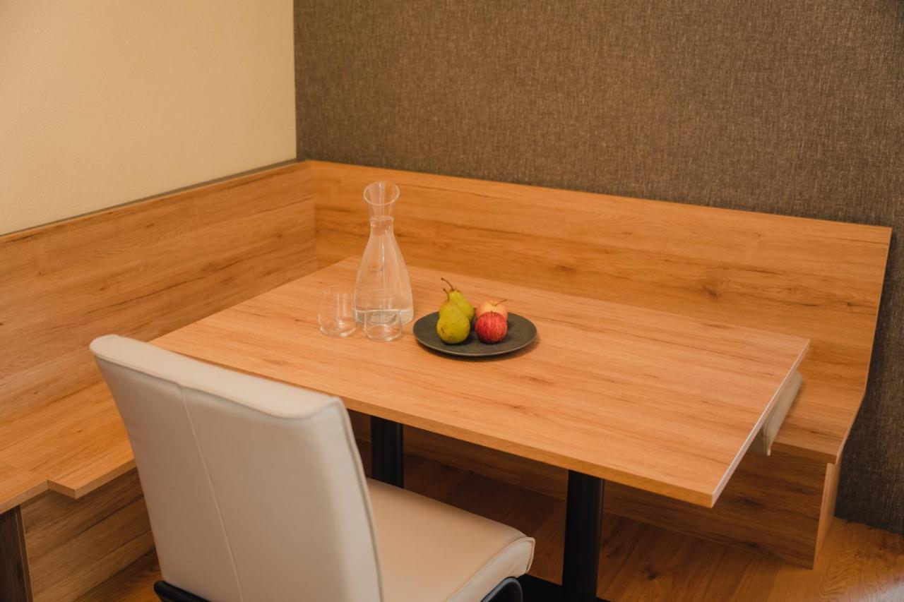 Hotel Restaurant Das Roessl 윈디슈가르스텐 외부 사진