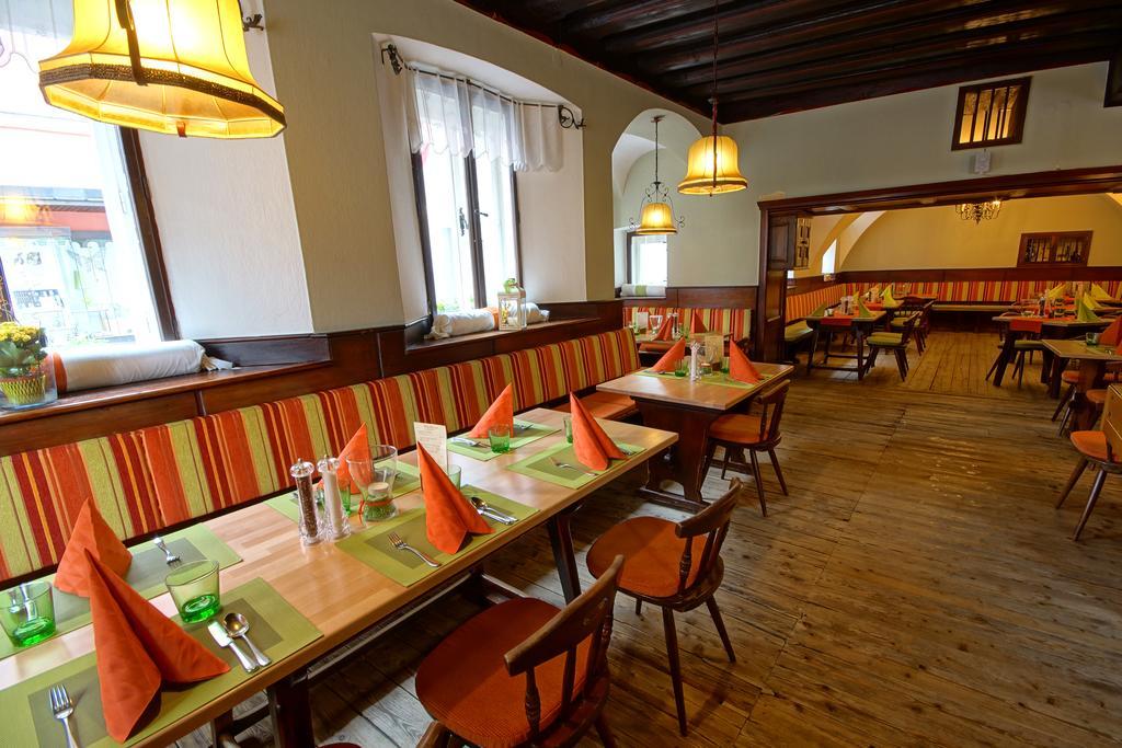 Hotel Restaurant Das Roessl 윈디슈가르스텐 외부 사진