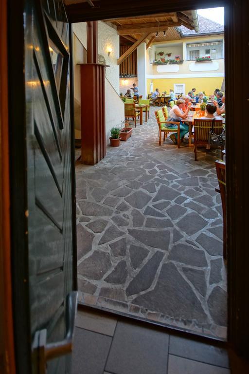 Hotel Restaurant Das Roessl 윈디슈가르스텐 외부 사진